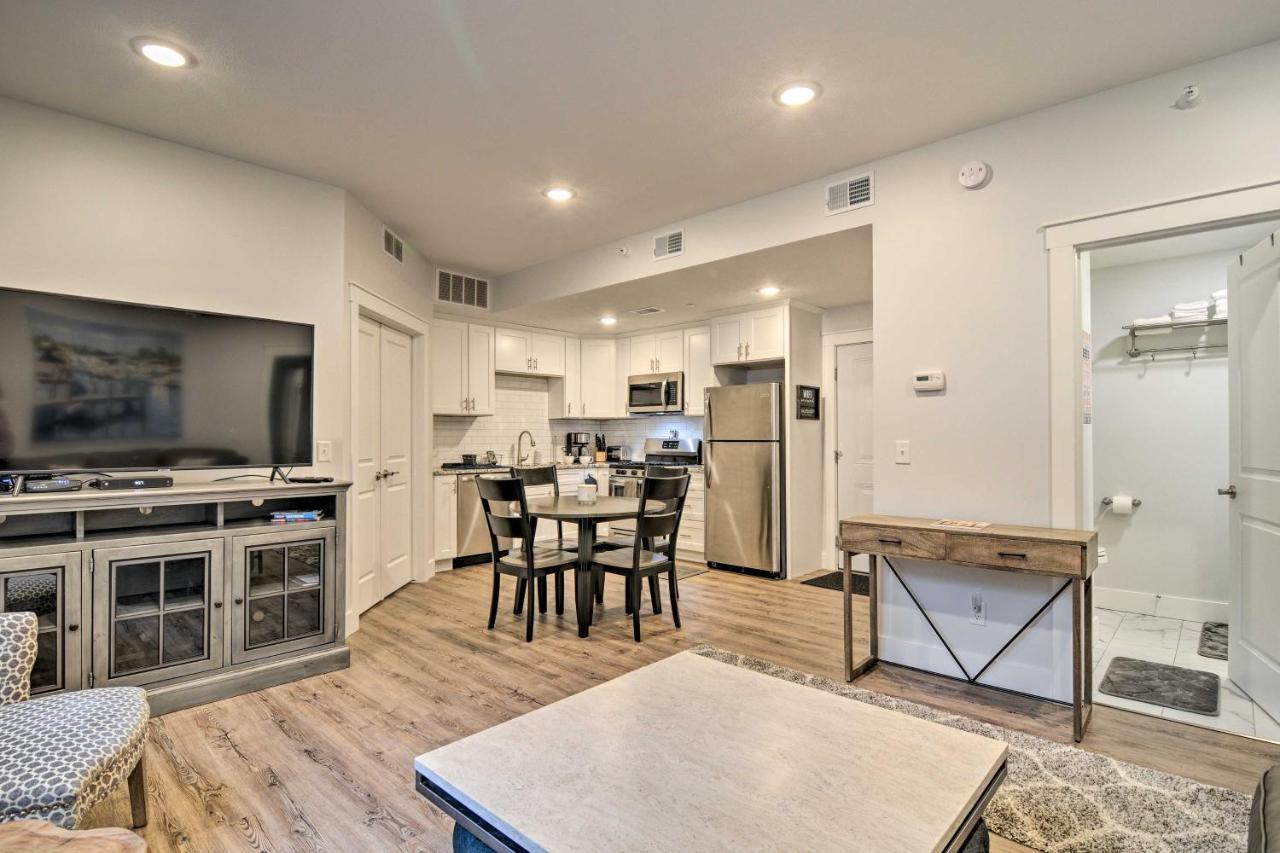 Modern Traverse City Condo About 1 Mi To Bay! Buitenkant foto